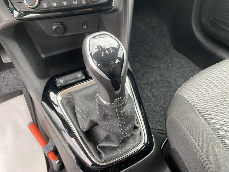 Opel Corsa 1.2i 75PS LIFE NAVI ALU 88TKM! - fotka 154 z 158