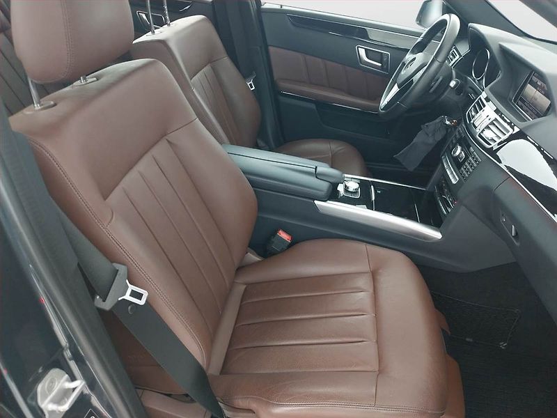 Mercedes-Benz Třídy E (2014) E 250, Automat, Kůže, Navi - fotka 9 z 20