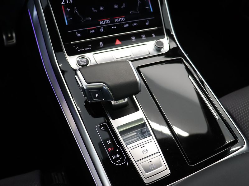Audi Q7 Sline TDI quattro tiptronic - fotka 23 z 31