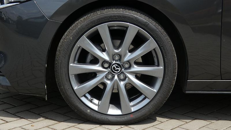 Mazda 3 Prime-line 2.0 e-Skyactiv G150 - fotka 22 z 23