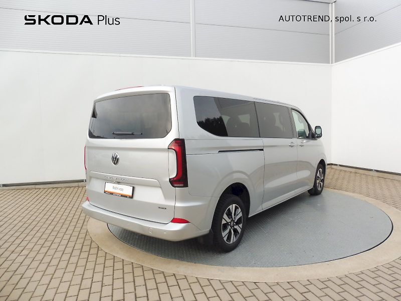 Volkswagen Caravelle (2026) Style DR 2,0 TDI 125kW 8AUT 4M - fotka 2 z 31