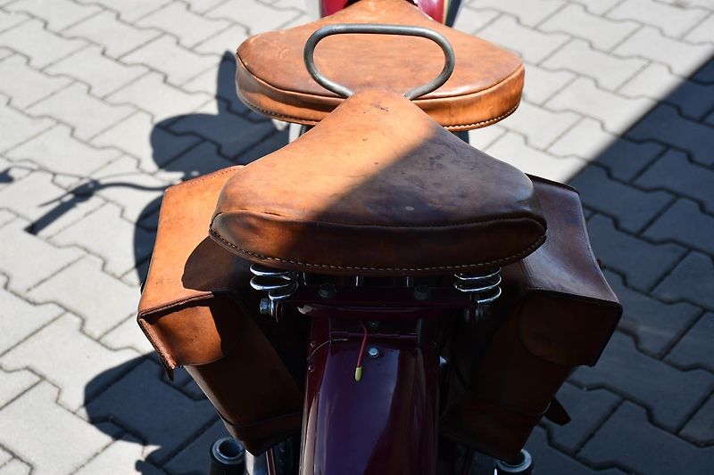 Jawa 250/11 Pérák (1948) - fotka 12 z 19