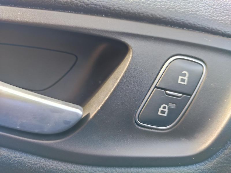 Ford Kuga (2018) ČR 1.5 EcoBoost 110kW - fotka 27 z 28