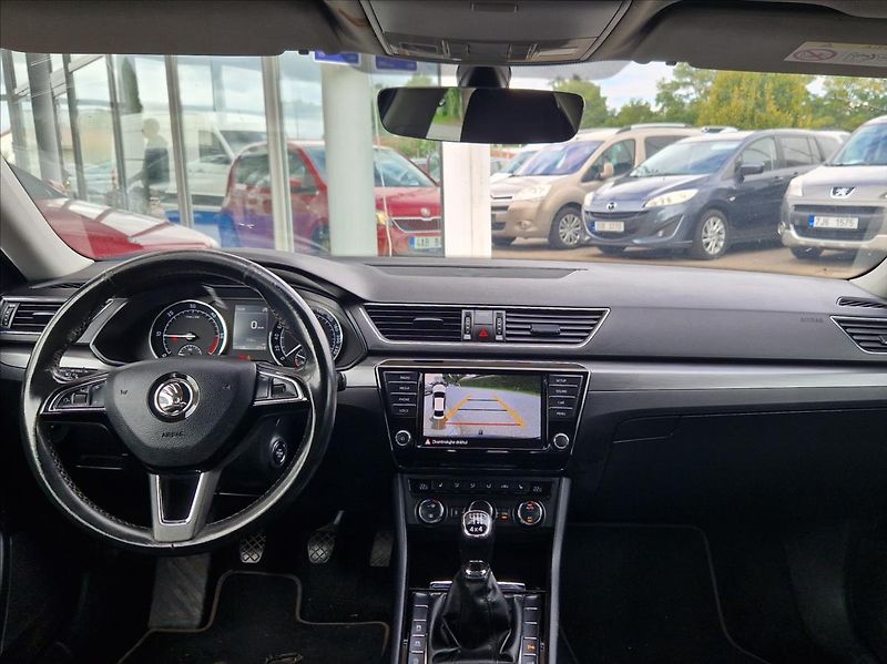 Škoda Superb 2,0 TDI 4x4 WEBASTO KAMERA TAŽ - fotka 19 z 41