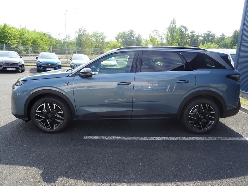 Peugeot 5008 (2026) GT Hybrid 145k e-DCS6 - fotka 4 z 49