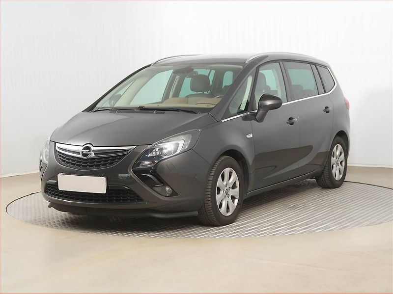 Opel Zafira (2014) 1.6 CDTI, 7 míst, Navi - fotka 2 z 22