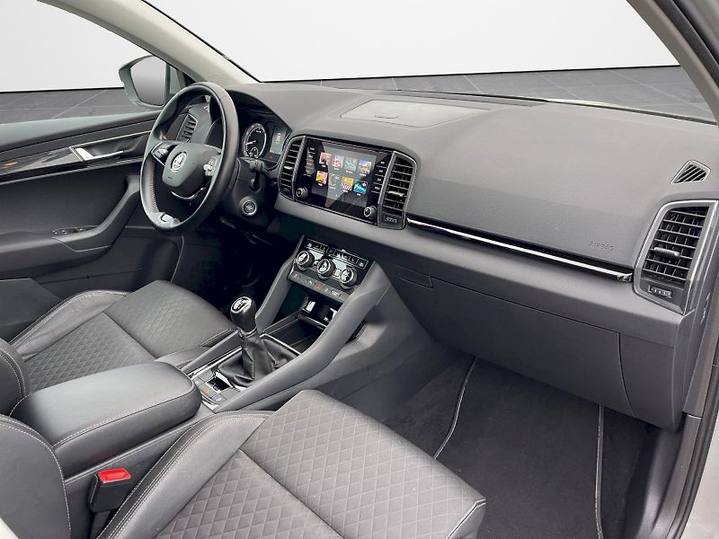 Škoda Karoq (2021) 1.5 TSI 110 kW Style Plus - fotka 23 z 34