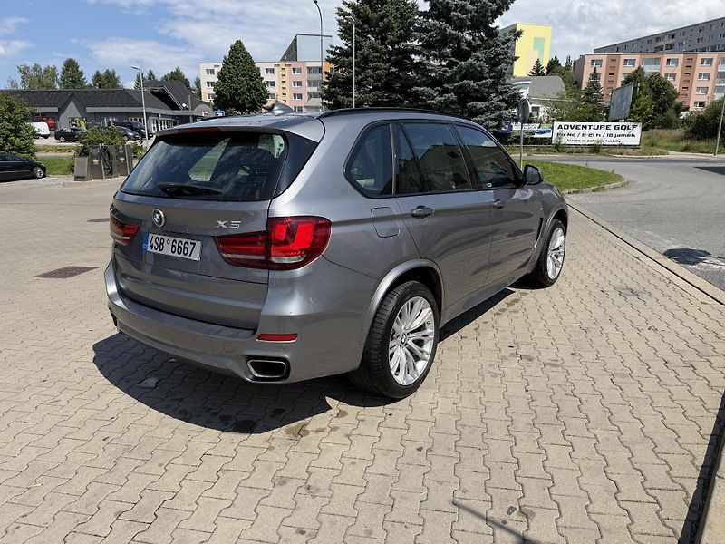 BMW X5 (2016) BMW X5, xDrive 30d, M-Paket  - fotka 7 z 17