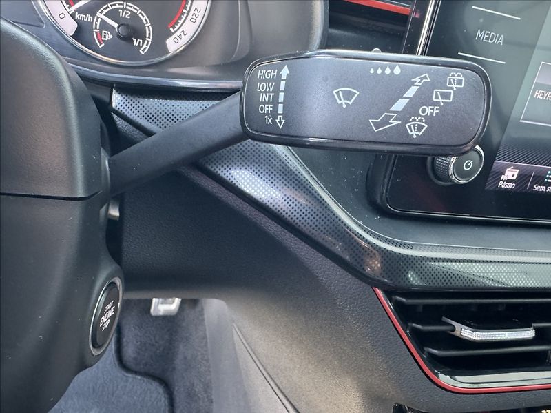 Škoda Scala 1,5 TSI MonteCarlo DPH 1maj ČR - fotka 30 z 50