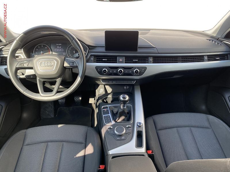 Audi A4 (2018) 1.4 TFSi, Bixen, panor, navi - fotka 8 z 17