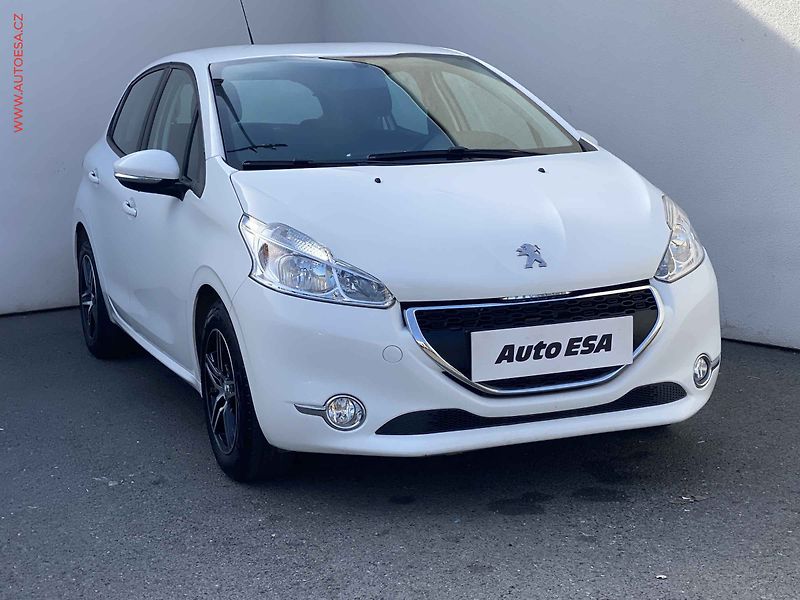 Peugeot 208 (2013) 1.2 VTi, ČR - fotografie inzerátu