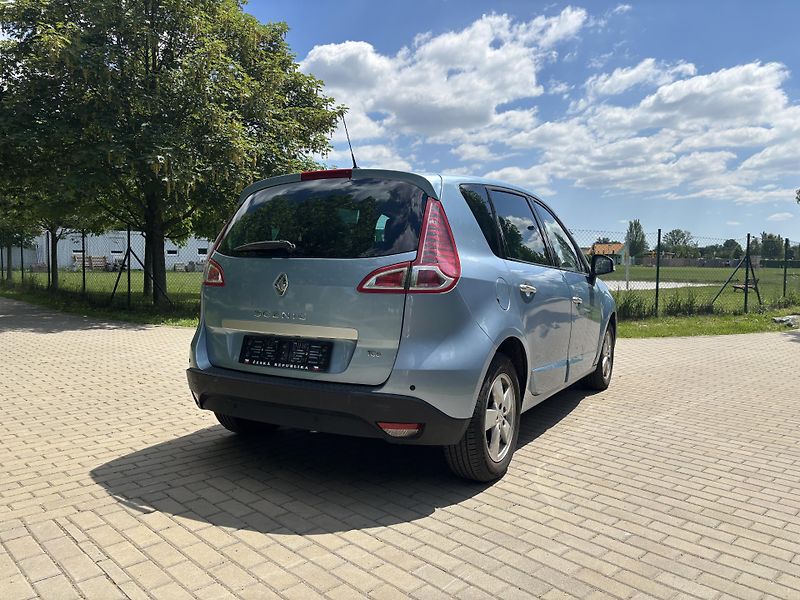 Renault Scénic 1.4 TCe Dynamique - fotka 9 z 26