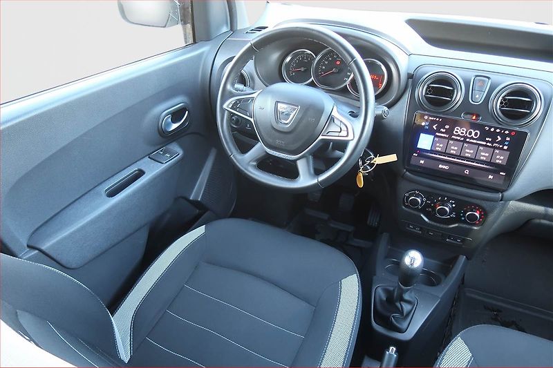 Dacia Dokker (2019) Stepway 1.6 SCe, 5Míst, ČR - fotka 7 z 14