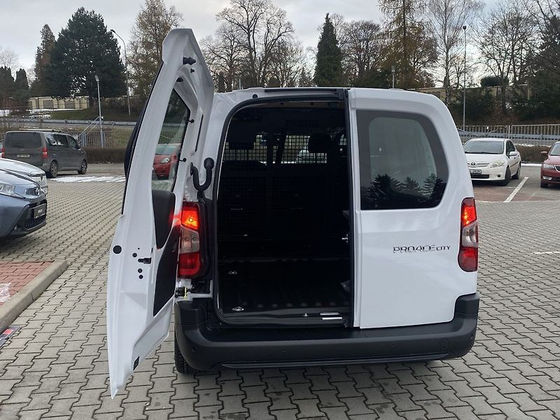 Toyota ProAce City 1.5 Diesel 130 5D CrewCab Long - fotka 7 z 26