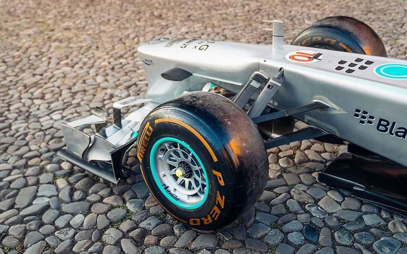 Mercedes-AMG Petronas F1 W04 Lewise Hamiltona z roku 2013