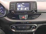 Hyundai i30 (2018) 1.0 T-GDI, Serv.kniha - náhled 12