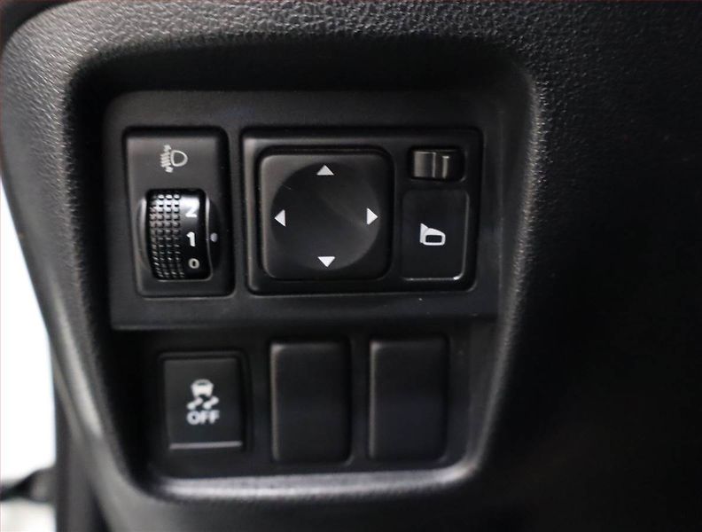 Nissan Juke (2013) 1.6 DIG-T, Navi, Tempomat - fotka 17 z 18