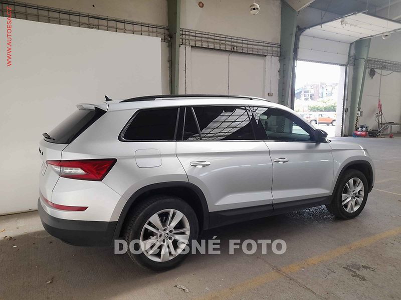 Škoda Kodiaq (2019) 2.0, 2.maj,ČR, AT, navi - fotka 2 z 3