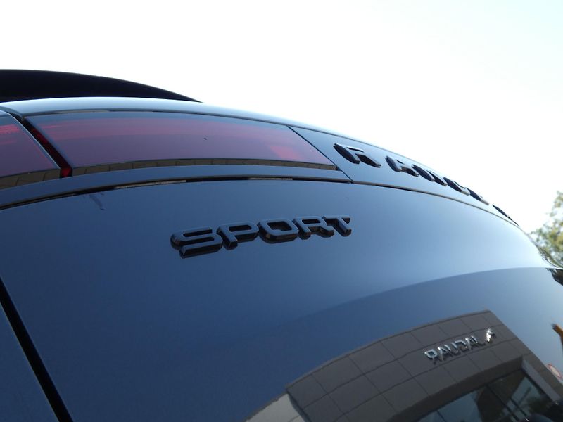 Land Rover Range Rover Sport (2026) 3,0 Dynamic SE D250 - fotka 35 z 37