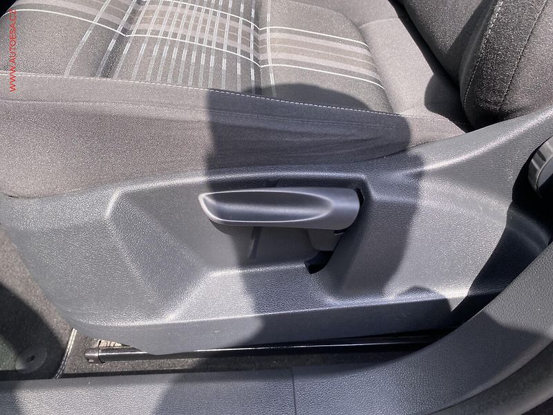 Volkswagen Tiguan (2015) 1.4 TSi, Lounge, bixen, navi - fotka 14 z 18