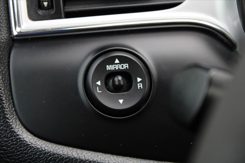 Kia Ceed 1,4 i  NOVÉ V ČR - fotka 17 z 21