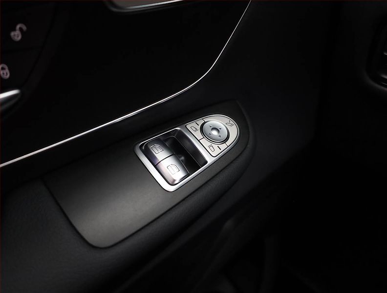 Mercedes-Benz Třídy V (2025) 220 d 4MATIC, ČR, 1Maj - fotka 16 z 20