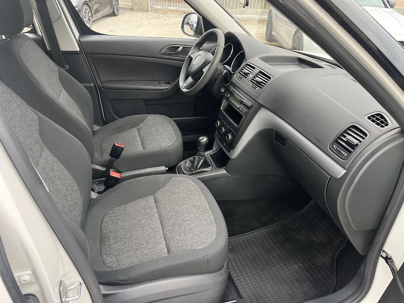 Škoda Yeti (2016) 1.2TSi 81kw Klima, Tažné - fotka 19 z 21