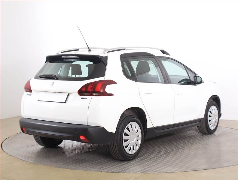 Peugeot 2008 (2016) 1.2 PureTech, Serv.kniha - fotka 5 z 14