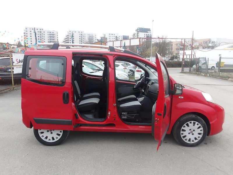 Fiat Qubo 1,4i ČR 1.MAJITELKA !!! - fotka 15 z 28