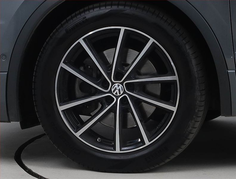 Volkswagen Tiguan Allspace (2018) R-Line 2.0 BiTDI - fotka 15 z 23