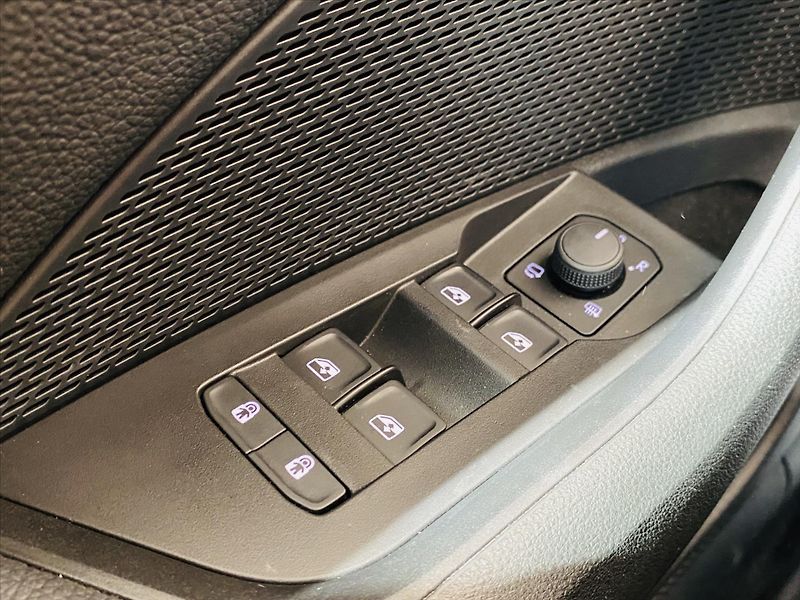 Škoda Octavia 2,0 TDI 110kW DSG Exclusive Se - fotka 20 z 28