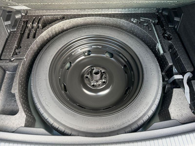 Volkswagen Tiguan Life  2,0TDI 110kW DSG - fotka 19 z 22