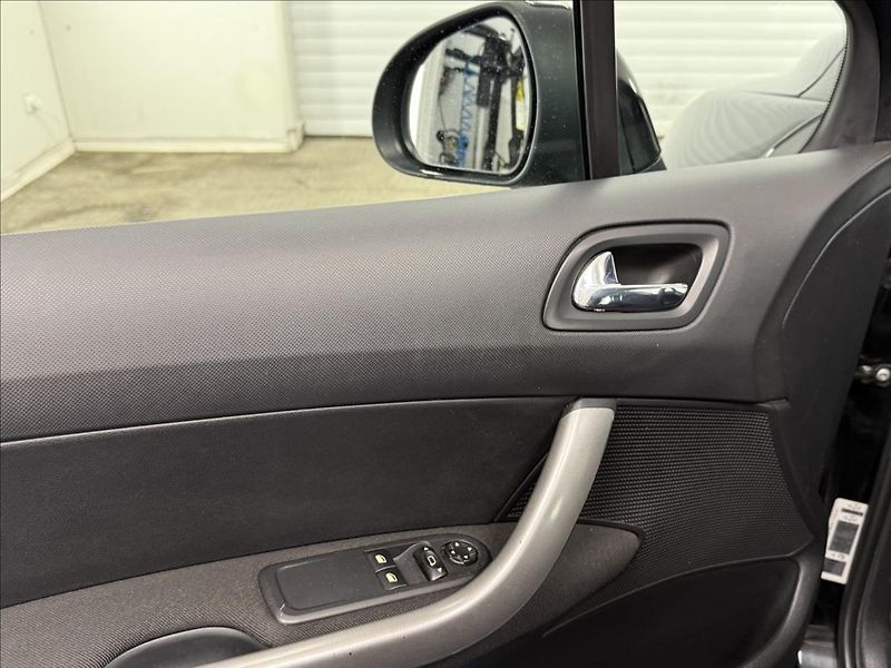 Peugeot 308 1,4 16V VTi 95 HP Comfort Pack - fotka 14 z 24