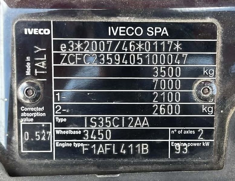 Iveco Daily (2016) 35C13 nové v CZ , 17000km !!! - fotka 10 z 11