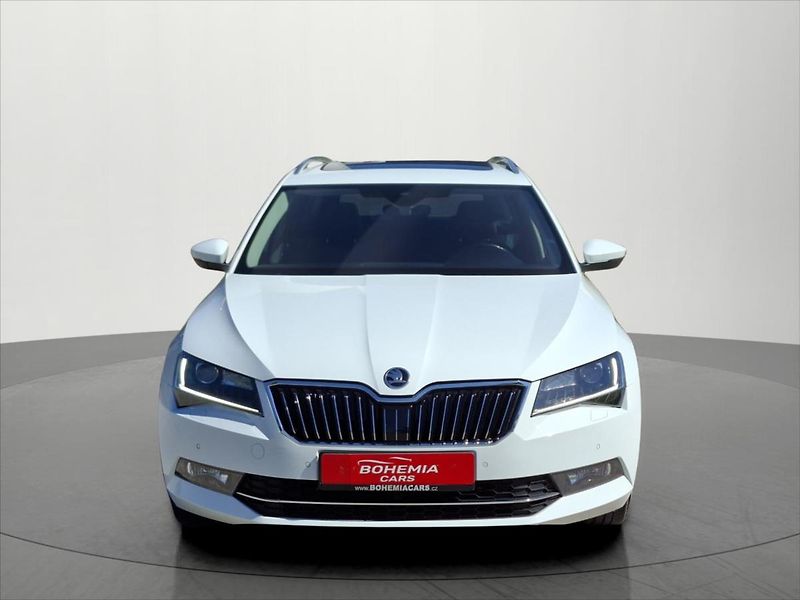Škoda Superb 1,6 TDi 88 Kw Style DSG DPH - fotka 2 z 32