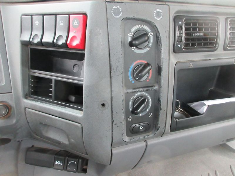 Renault Premium 420, standard, hydraulika - fotka 12 z 22