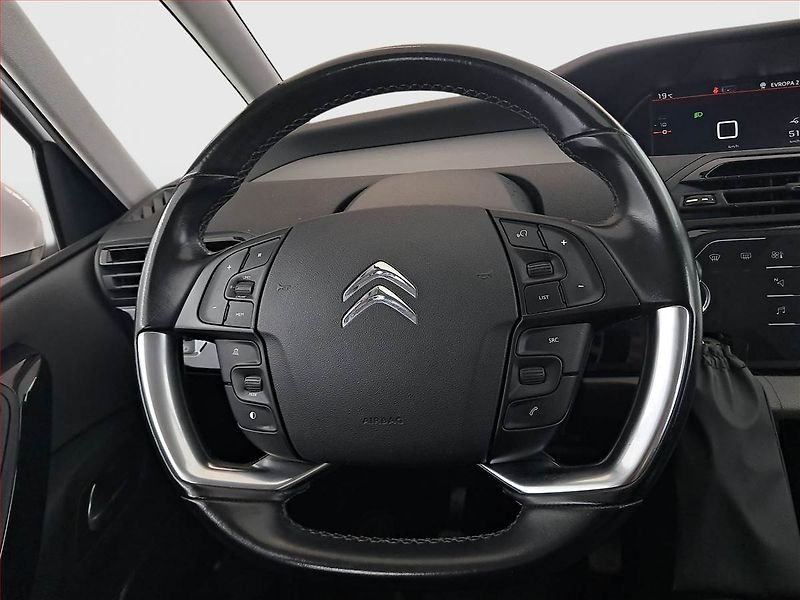 Citroën C4 Picasso (2017) 1.6 BlueHDi, 7 míst, Navi - fotka 19 z 23