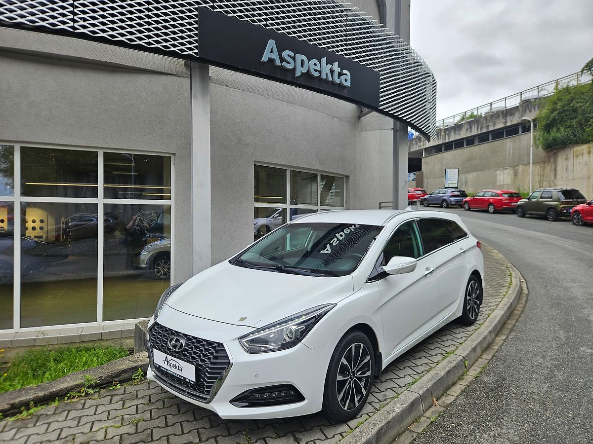 Hyundai i40 1.6 CRDi Succes Winter, 1.maj.