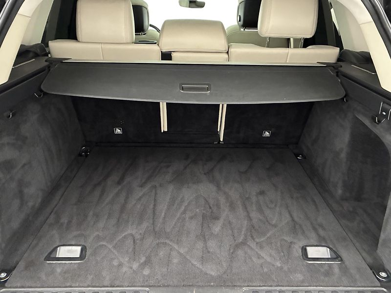 Land Rover Range Rover 3,0 D300 221kW Aut. 4x4 CZ - fotka 10 z 28