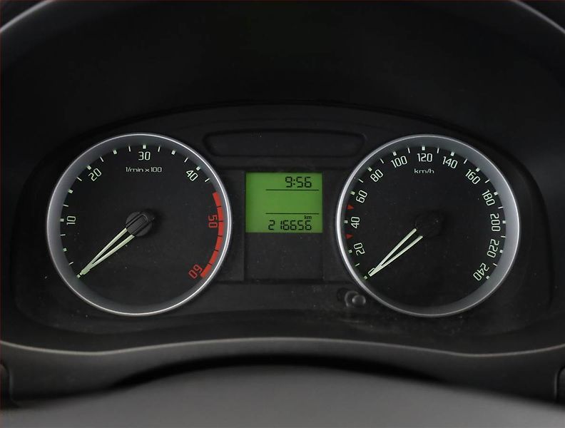 Škoda Fabia (2007) 1.4 TDI, zamluveno - fotka 8 z 15