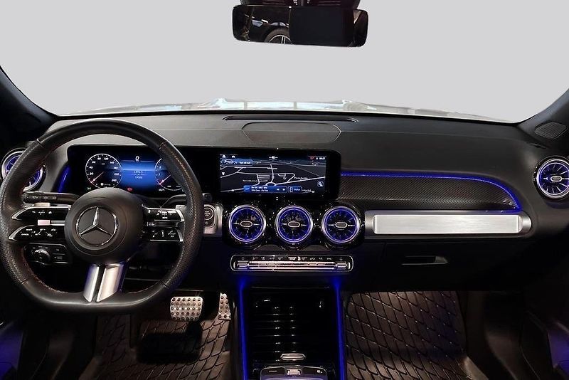 Mercedes-Benz GLB 200 AMG Night Taž ACC Kam LED - fotka 7 z 19