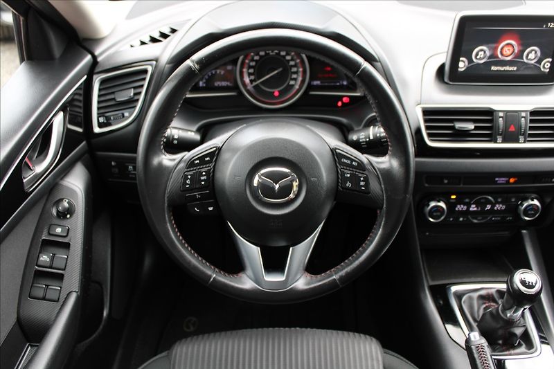 Mazda 3 2,0 SKYACTIV-G  VÝHŘEVY - fotka 10 z 25
