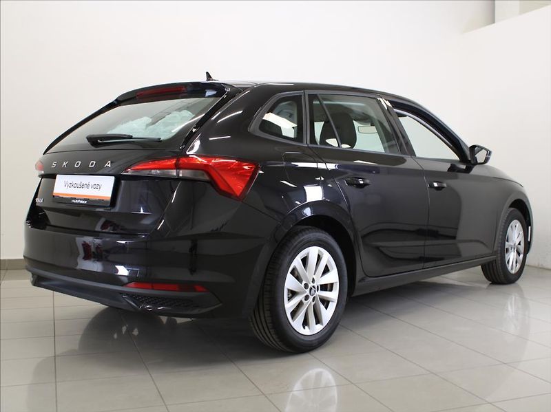 Škoda Scala 1,0 TSi 85kW 5L.Zár. 8 000km! - fotka 3 z 23