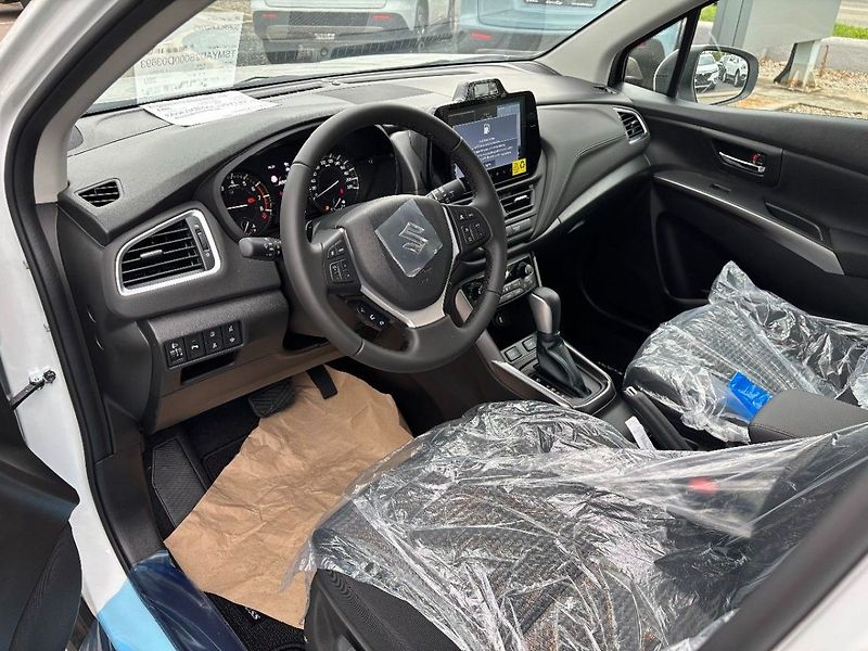 Suzuki S-Cross automat Premium - fotka 10 z 11