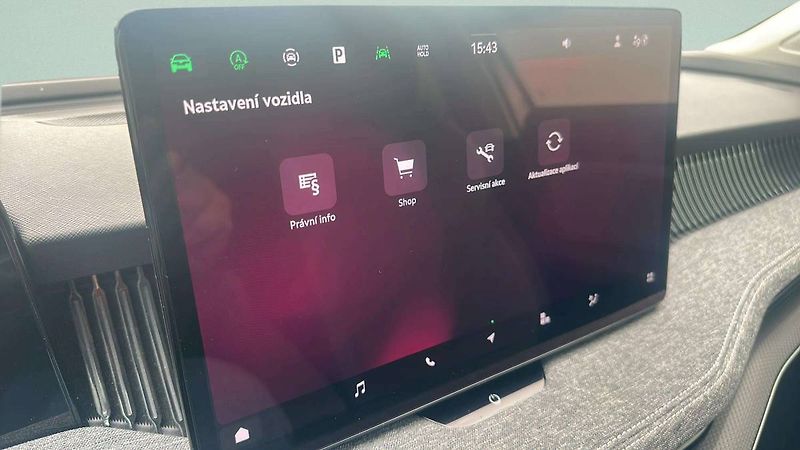 Škoda Superb Combi Selection 2,0TDI 110kW D - fotka 14 z 31