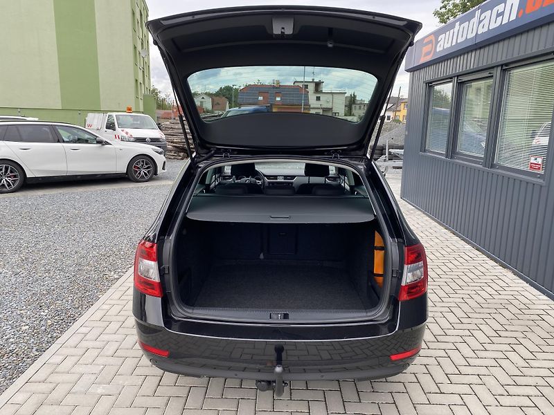 Škoda Octavia 1.4 TSI 110kW - 1xMAJ. - NAVI - fotka 35 z 45