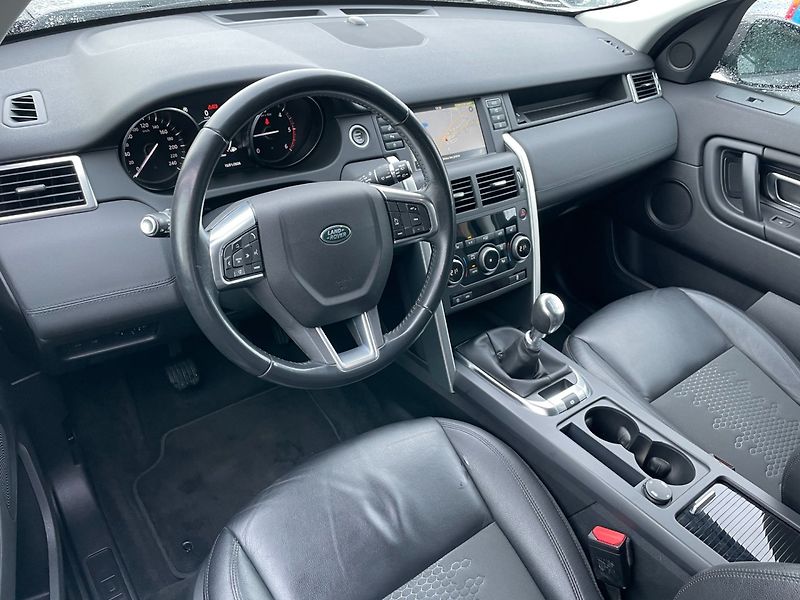 Land Rover Discovery Sport (2018) 2.0Td4 110kW Pure TOP - fotka 12 z 28