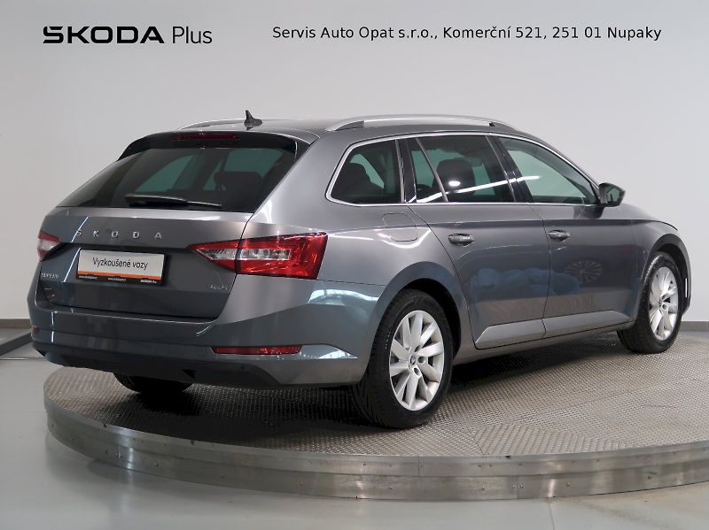 Škoda Superb (2022) STYLE 2.0TDI 147KW 4x4 DSG TAŽ - fotka 2 z 44
