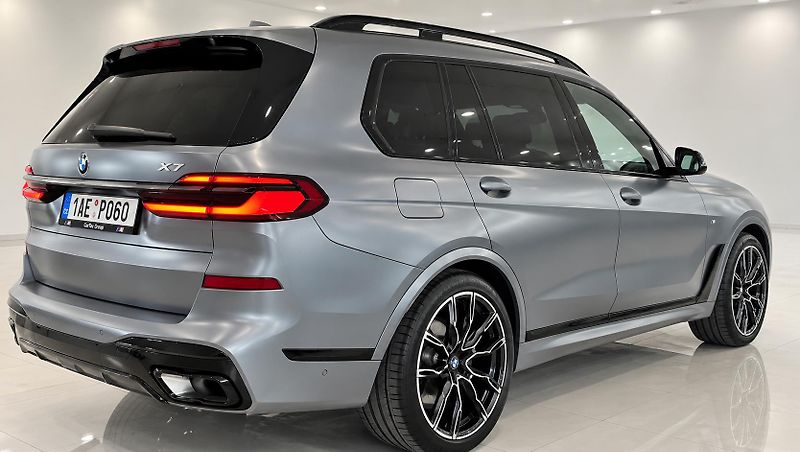 BMW X7 (2024) - fotka 7 z 33