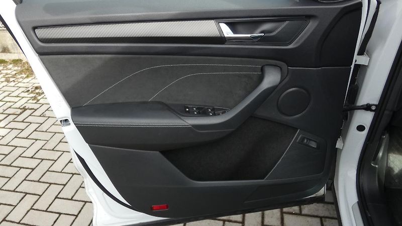Škoda Kodiaq 2,0 TSI Sportline DSG 4x4 - fotka 8 z 25